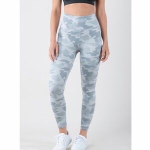 NWT Kyodan Light Grey Camo High Waist Leggings size S